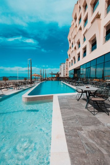 Albánia utazás Royal G Lux Hotel