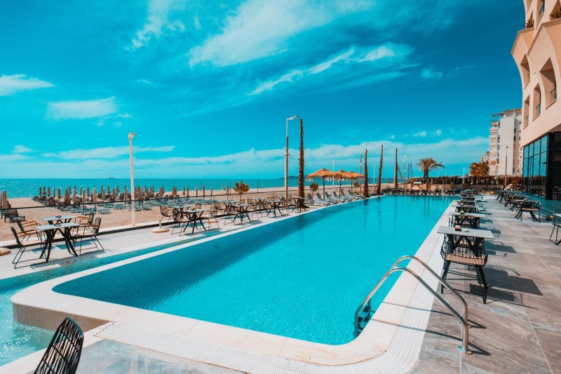 Albánia utazás Royal G Lux Hotel