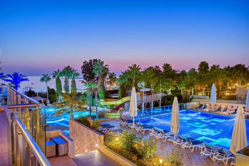 Sealife Buket Beach and Resort Alanya