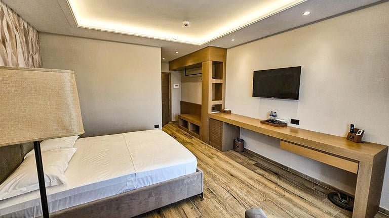 Durres utazás Sun By Fafa Hotel