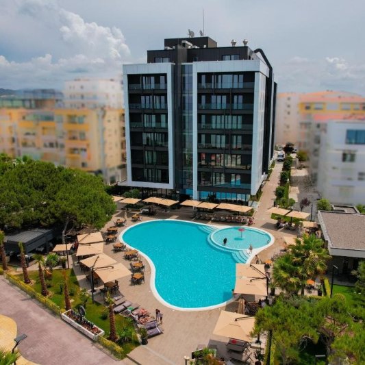 Supreme Hotel and Spa Albánia