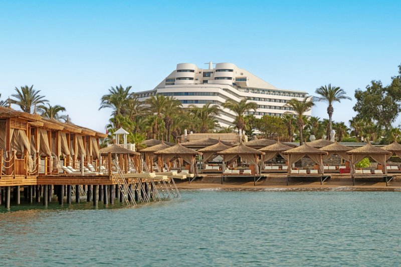 Antalya utazás Titanic Deluxe Lara