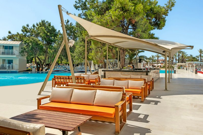 Antalya utazás Titanic Deluxe Lara