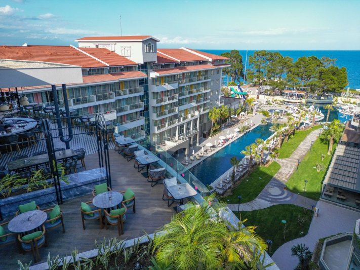 Kemer utazás Akra Kemer