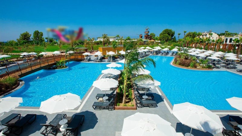 Alarcha Resort Side