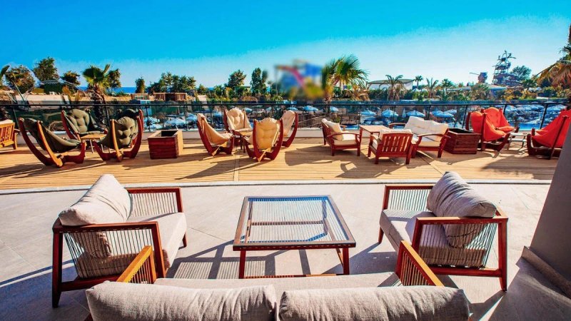 Alarcha Resort Side