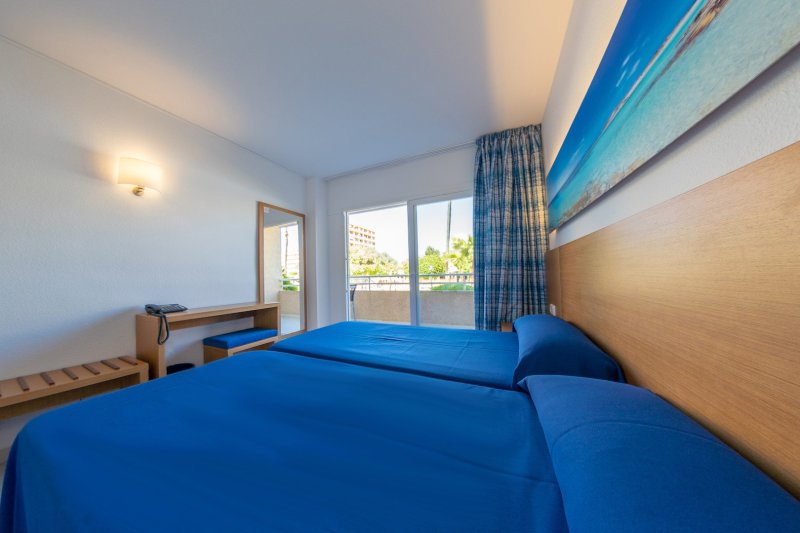 Mallorca utazás Aparthotel Club Cala Romani