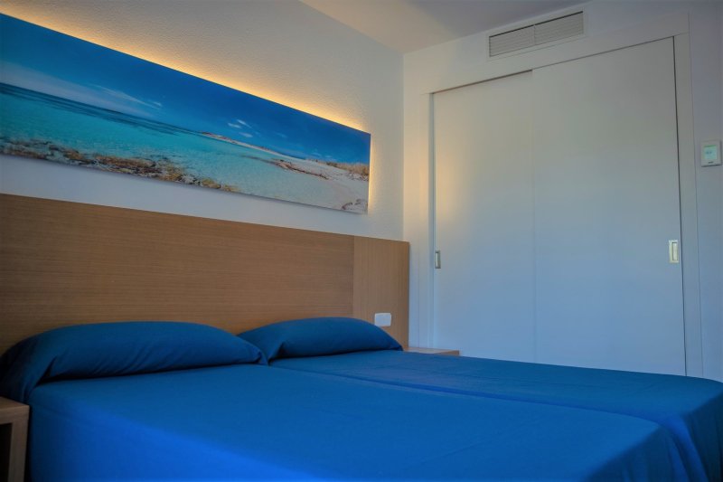 Mallorca utazás Aparthotel Club Cala Romani