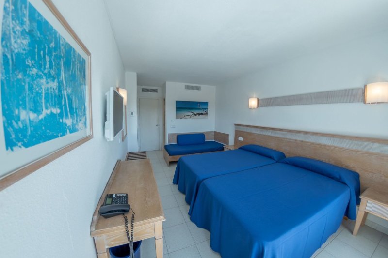 Mallorca utazás Aparthotel Club Cala Romani