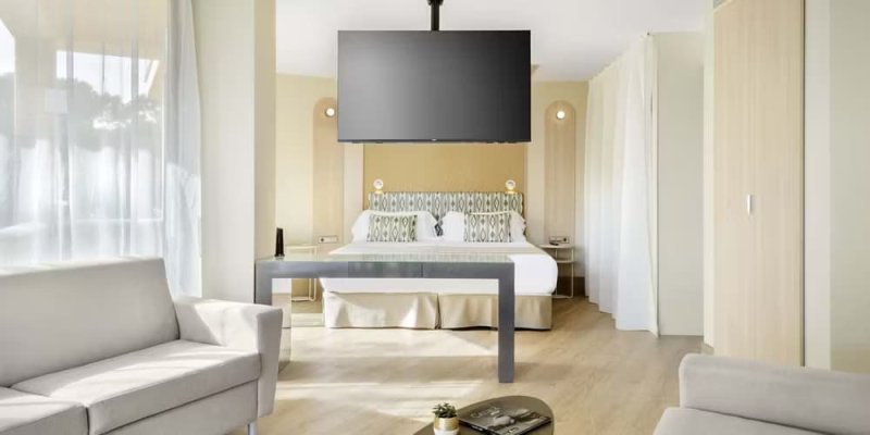 Mallorca Illetas utazás Barcelo Illetas Albatros 17+