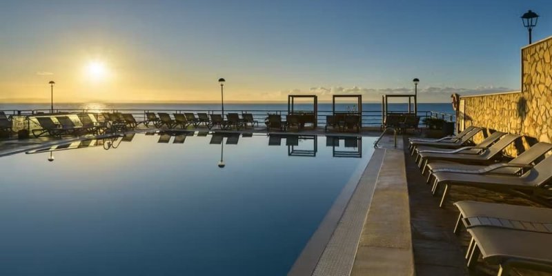 Mallorca Illetas utazás Barcelo Illetas Albatros 17+