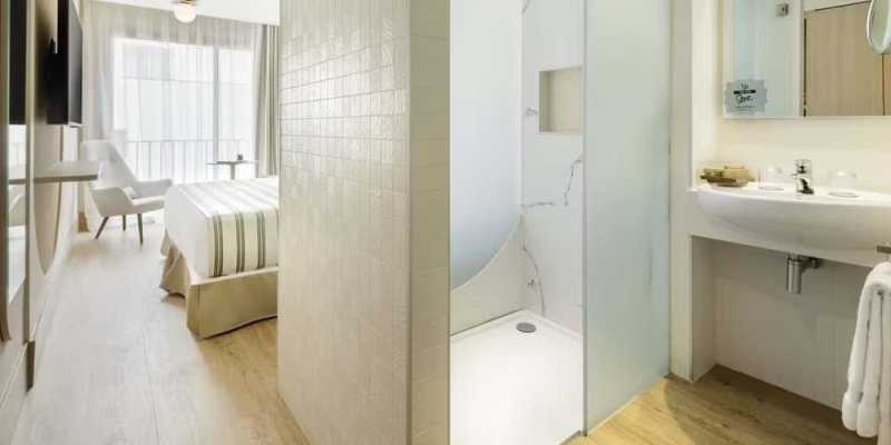 Mallorca Illetas utazás Barcelo Illetas Albatros 17+