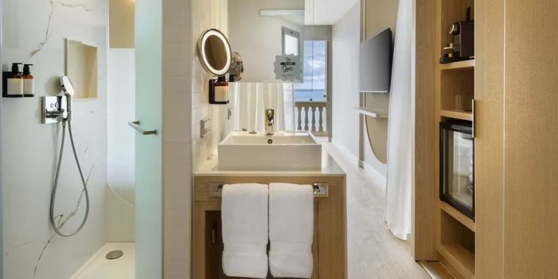 Mallorca Illetas utazás Barcelo Illetas Albatros 17+