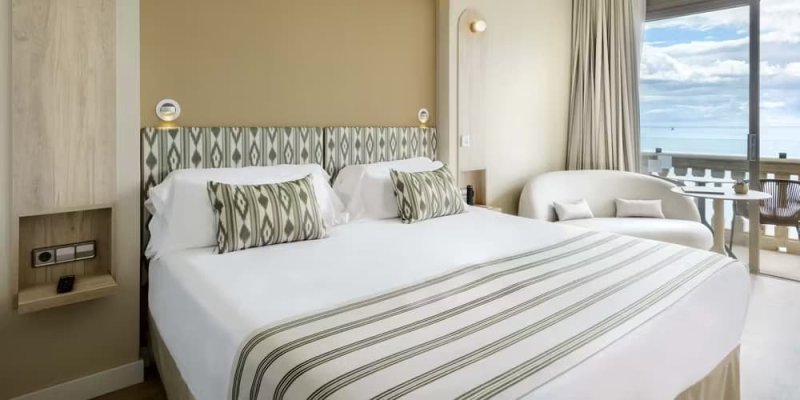 Mallorca Illetas utazás Barcelo Illetas Albatros 17+