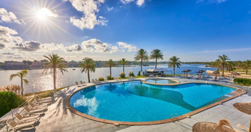 Mallorca utazás Bellevue Club
