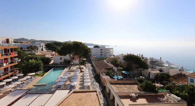 Mallorca utazás Clumba Hotel