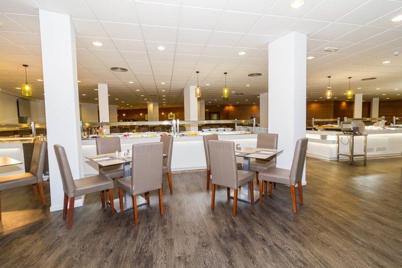 Mallorca utazás Eix Lagotel Holiday Resort