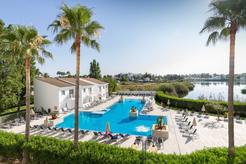 Mallorca utazás Eix Lagotel Holiday Resort