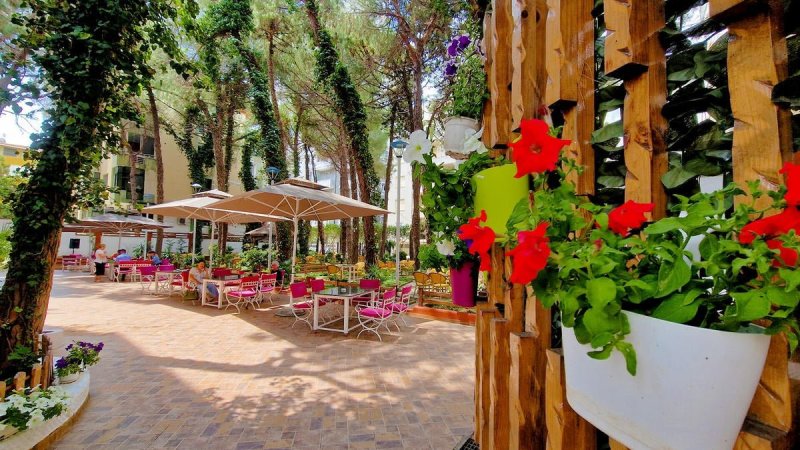 Albania utazás Green Park Hotel