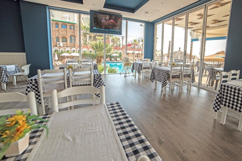 Albánia utazás Hotel Adria Palace (ex. Rinia 2)