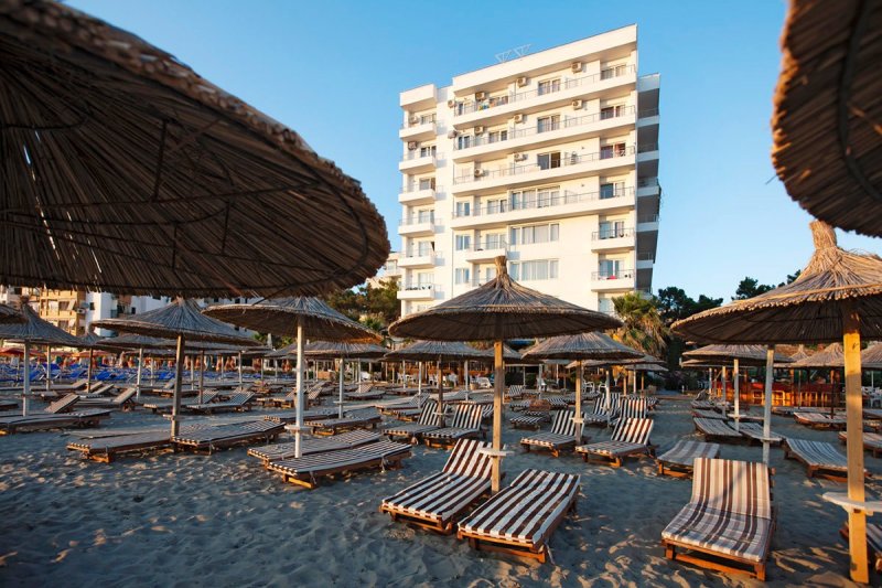 Albánia utazás Hotel Adria Palace (ex. Rinia 2)