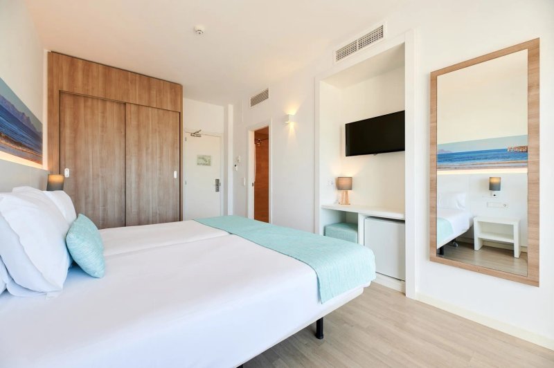 Mallorca Playa de Muro utazás Hotel Aluasun Continental Park