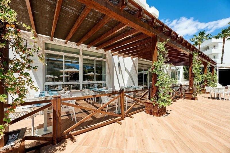 Mallorca Playa de Muro utazás Hotel Aluasun Continental Park