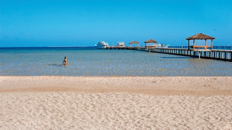 Hurghada utazás Hotel Amwaj Beach Club Abu Soma