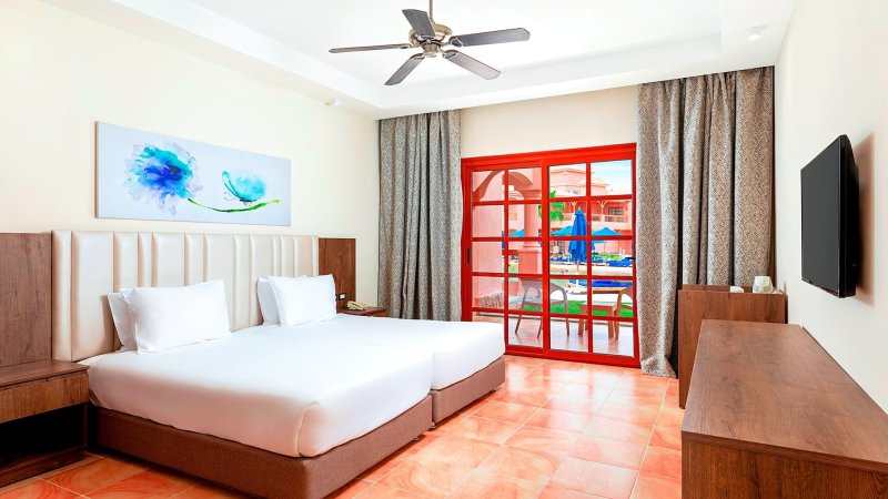 Hurghada utazás Hotel Jungle Aqua Park