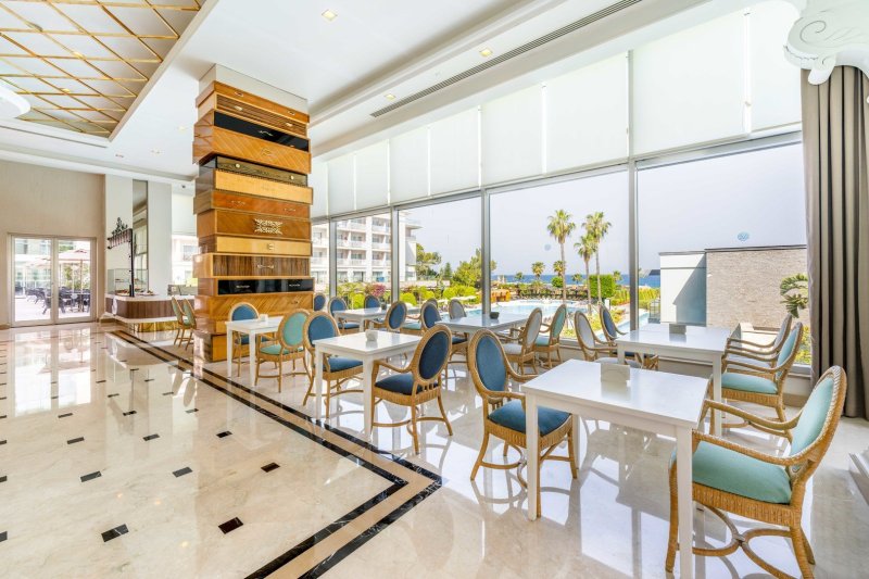 Kemer utazás Hotel Kilikya Palace