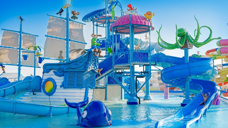 Hurghada utazás Hotel Mövenpick Waterpark Resort & Spa Soma Bay