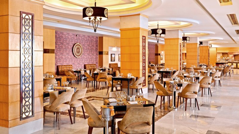 Hurghada utazás Hotel Pickalbatros White Beach Resort