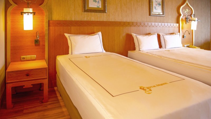 Side utazás Hotel Royal Dragon 