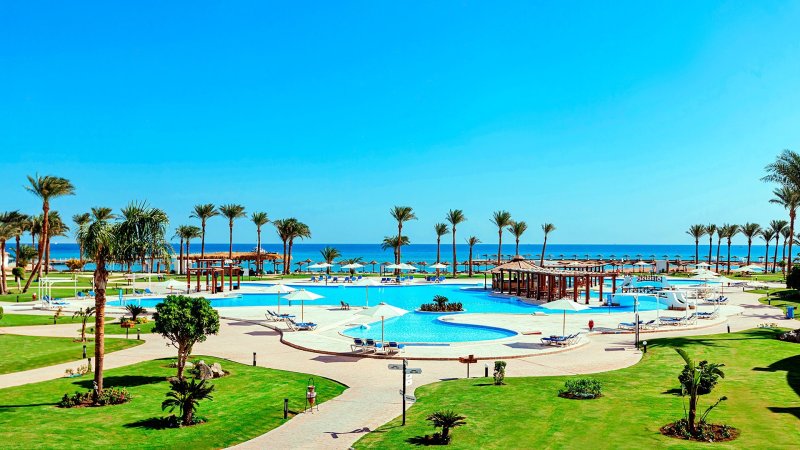 Hurghada utazás Hotel Sunrise Alma Bay