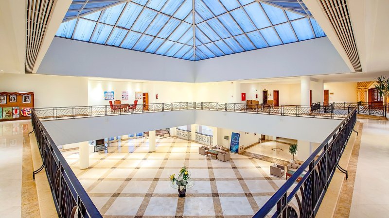 Hurghada utazás Hotel Sunrise Alma Bay