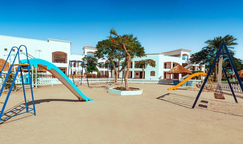 Hurghada utazás Hotel Sunrise Alma Bay