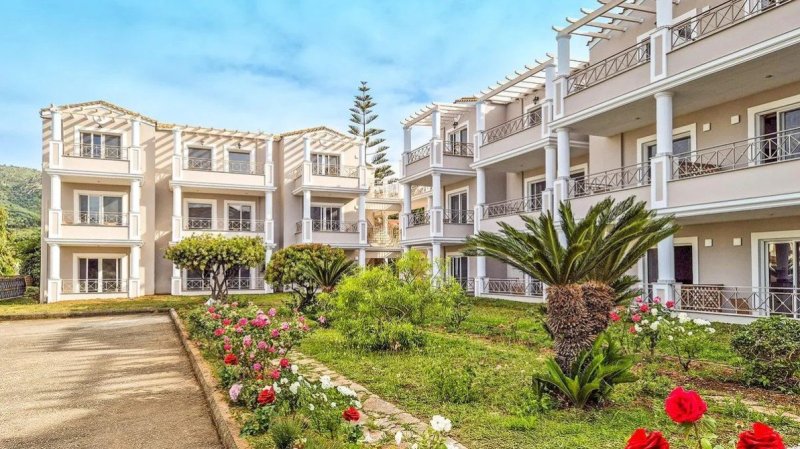 Korfu utazás Hotel Thinalos