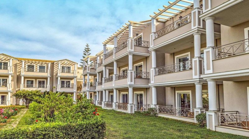 Korfu utazás Hotel Thinalos