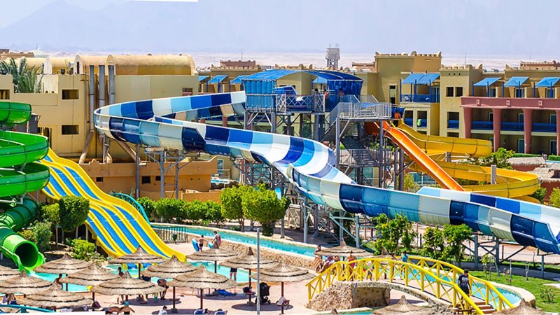 Hurghada utazás Hotel Titanic Beach Spa & Aqua Park
