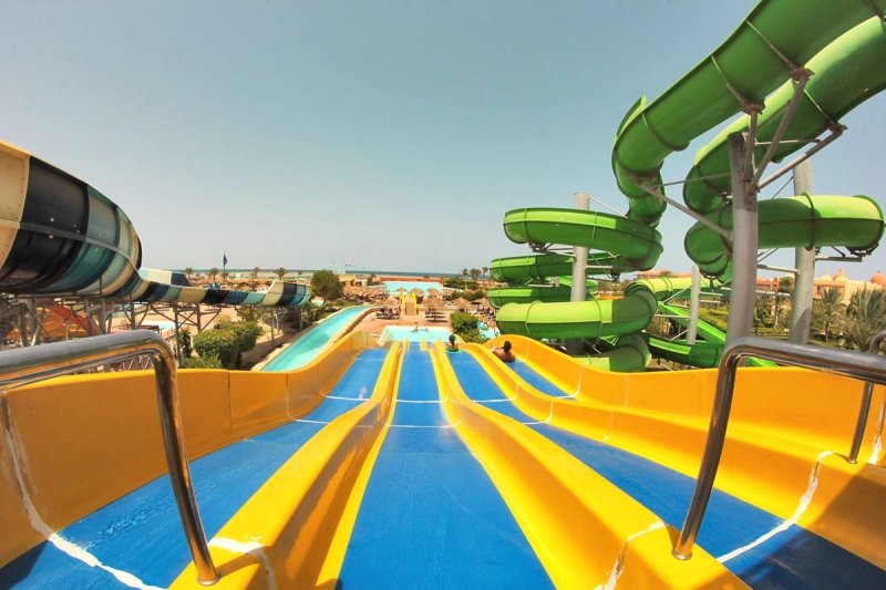 Hurghada utazás Hotel Titanic Beach Spa & Aqua Park