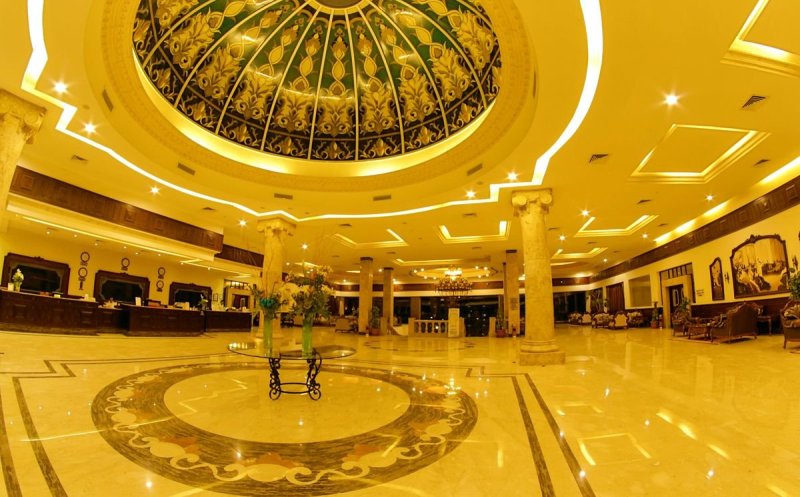 Hurghada utazás Hotel Titanic Beach Spa & Aqua Park