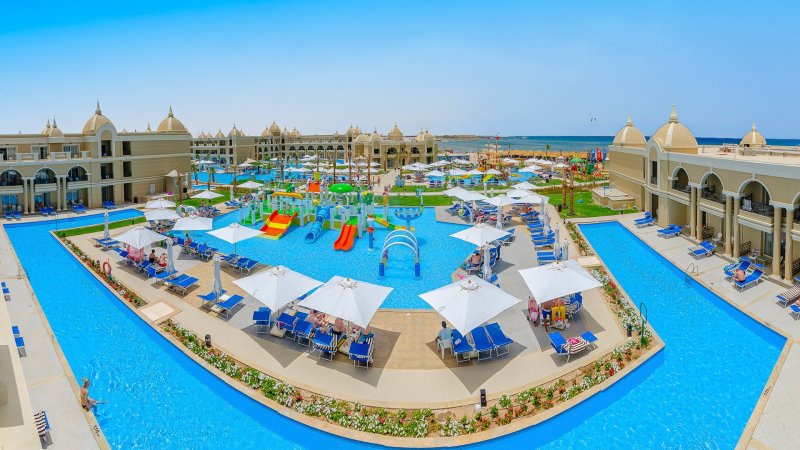 Hurghada utazás Hotel Titanic Royal