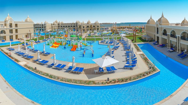 Hurghada utazás Hotel Titanic Royal