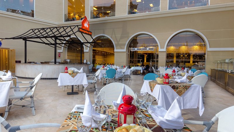 Hurghada utazás Hotel Titanic Royal