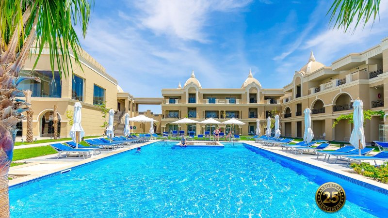 Hurghada utazás Hotel Titanic Royal