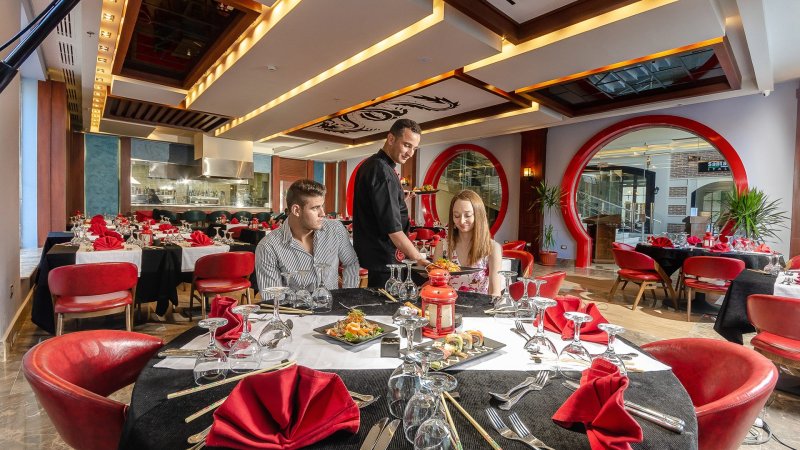 Hurghada utazás Hotel Titanic Royal