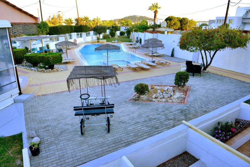 Rodosz Faliraki utazás Maroula Studios