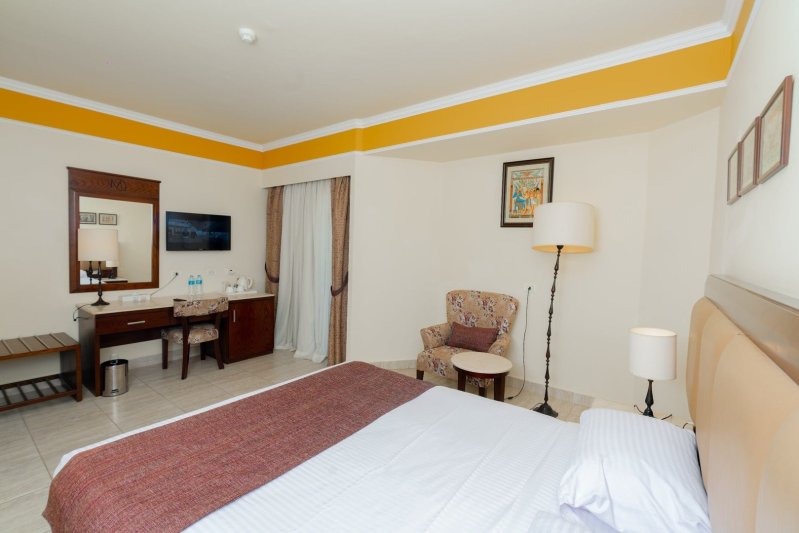 Hurghada utazás Minamark Beach Resort