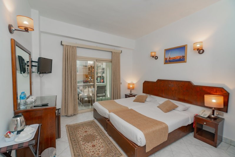 Hurghada utazás Minamark Beach Resort