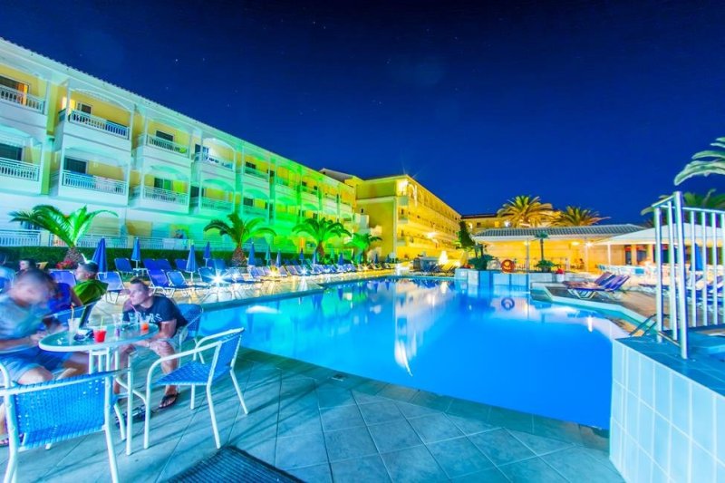 Zakynthos utazás Poseidon Beach